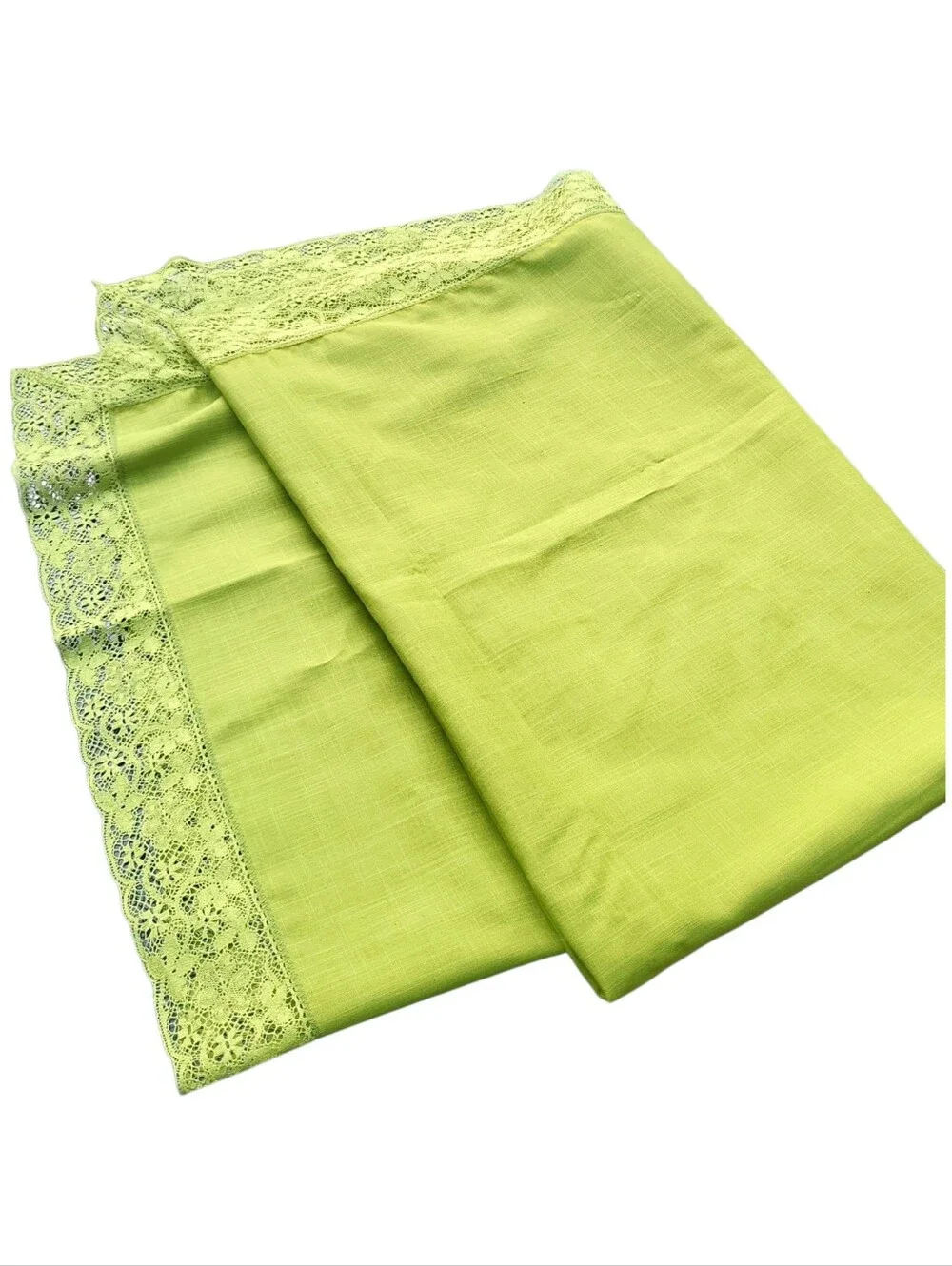 Vintage MCM Avacado Chartruese Green Lace Trimmed Rectangle Tablecloth 80
